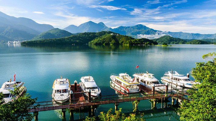 Nhật Nguyệt Đàm